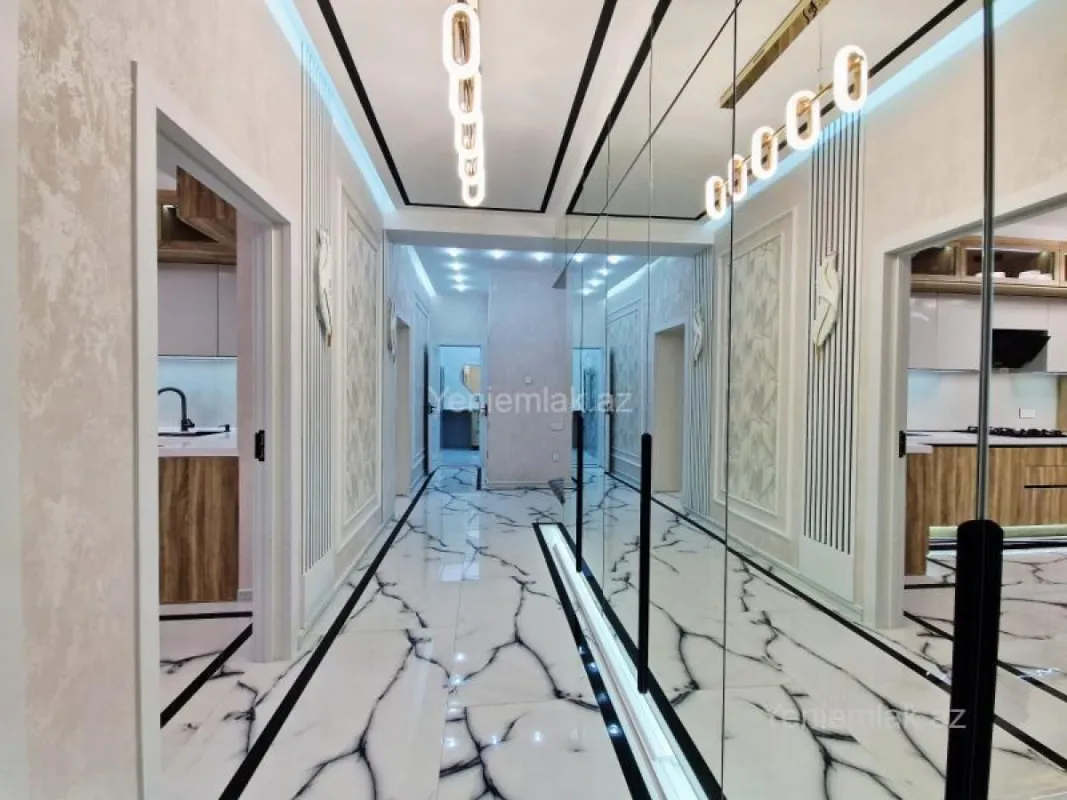 Satılır 3 otaqlı yeni tikili 120 m²