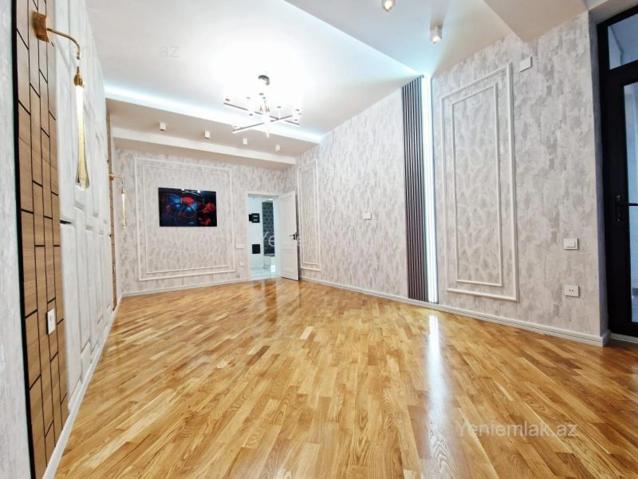 Satılır 3 otaqlı yeni tikili 120 m²