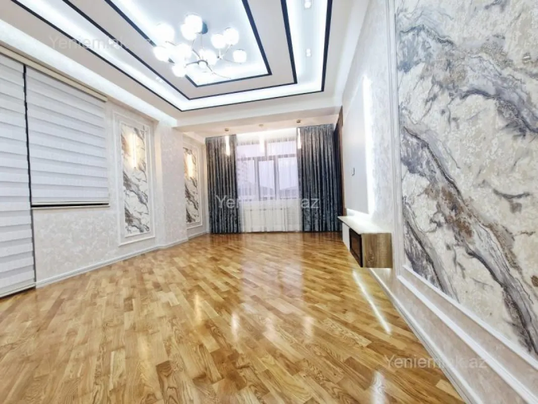Satılır 3 otaqlı yeni tikili 120 m²