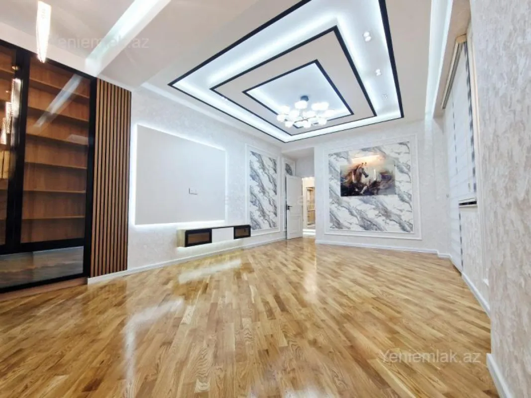 Satılır 3 otaqlı yeni tikili 120 m²