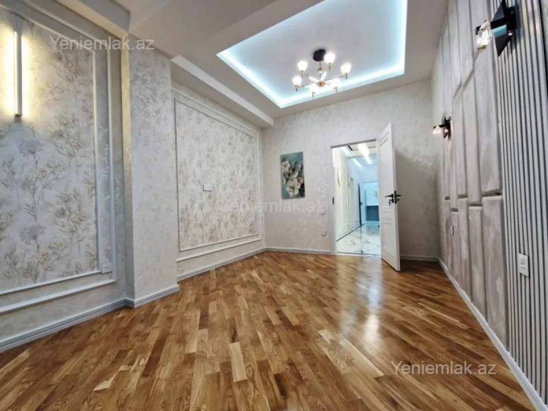 Satılır 3 otaqlı yeni tikili 120 m²