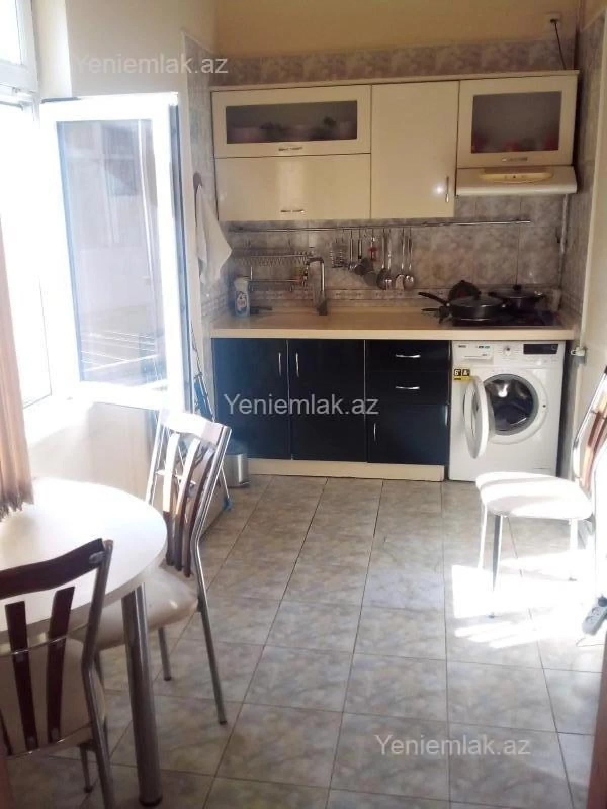 Satılır 4 otaqlı köhnə tikili 85 m²