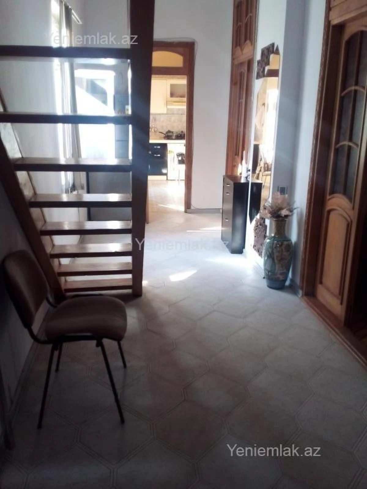 Satılır 4 otaqlı köhnə tikili 85 m²