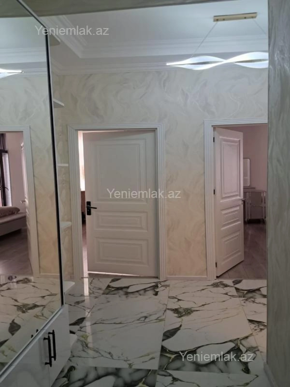 Satılır 3 otaqlı yeni tikili 73 m²