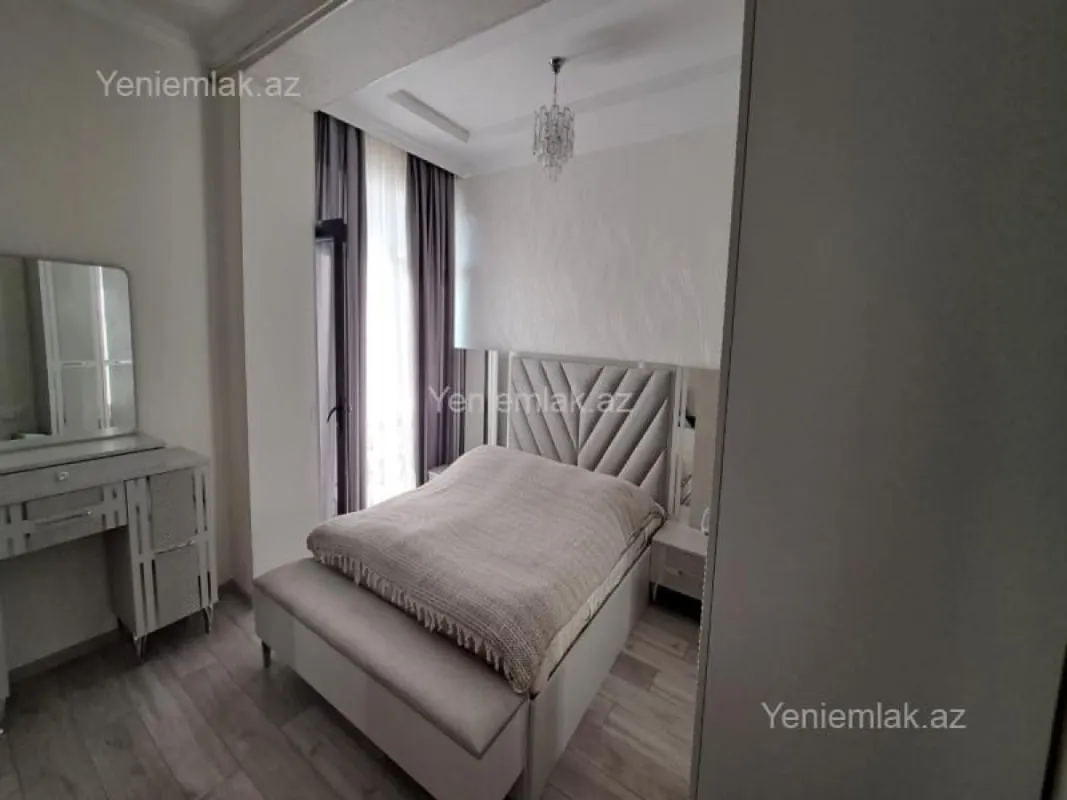 Satılır 3 otaqlı yeni tikili 73 m²