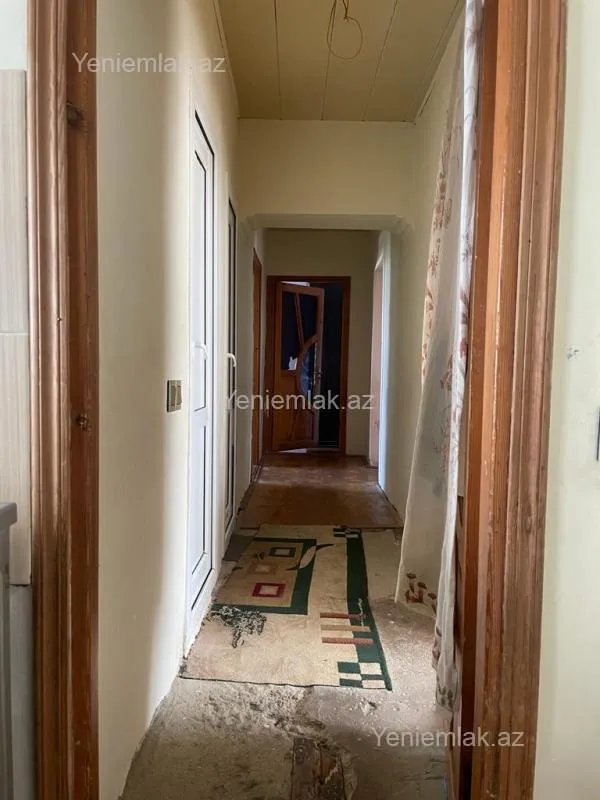 Satılır 3 otaqlı köhnə tikili 80 m²