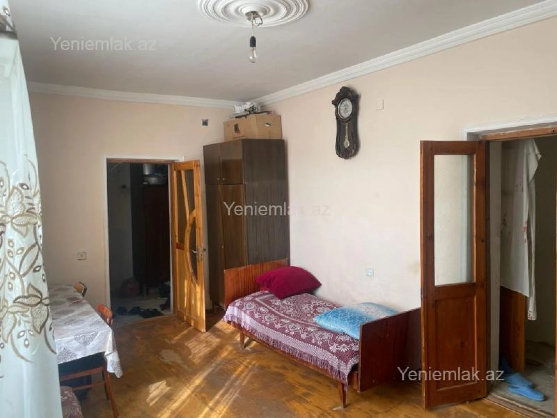 Satılır 3 otaqlı köhnə tikili 80 m²