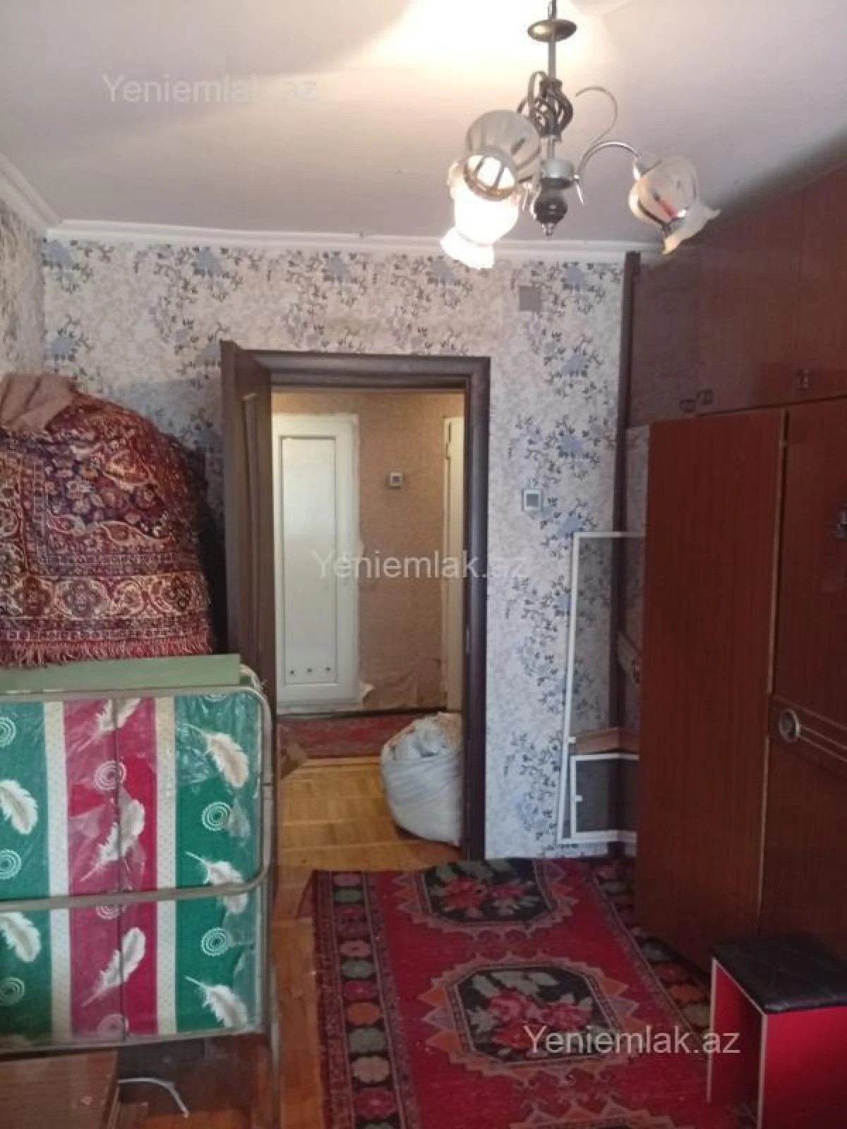 Satılır 2 otaqlı köhnə tikili 55 m²
