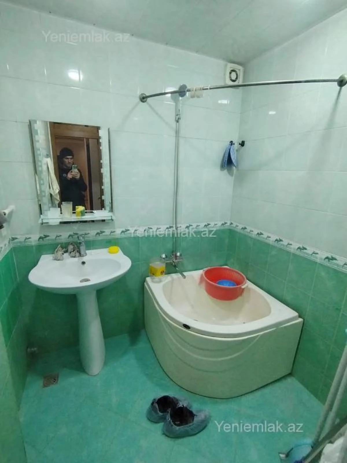 Satılır 5 otaqlı köhnə tikili 120 m²