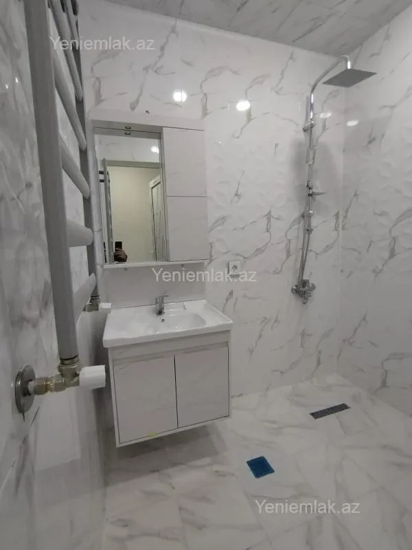 Satılır 3 otaqlı köhnə tikili 72 m²