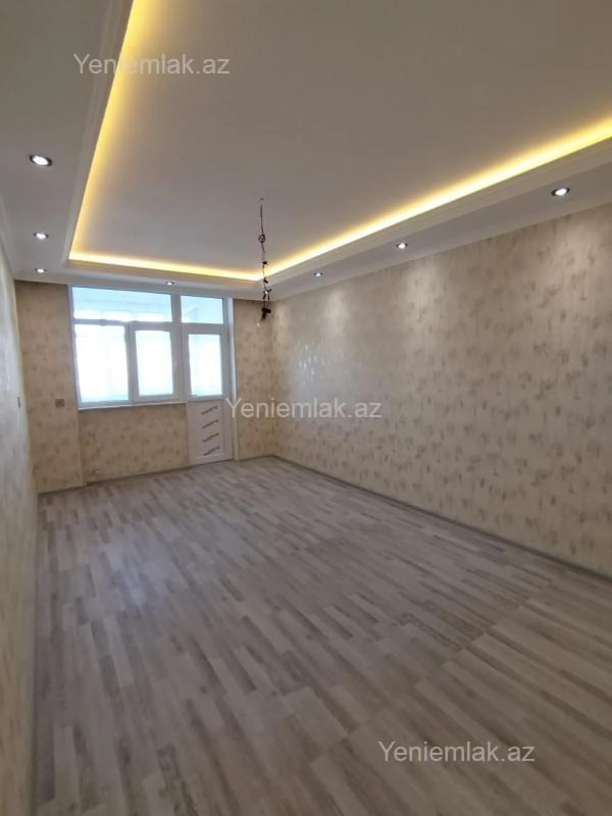 Satılır 3 otaqlı köhnə tikili 72 m²