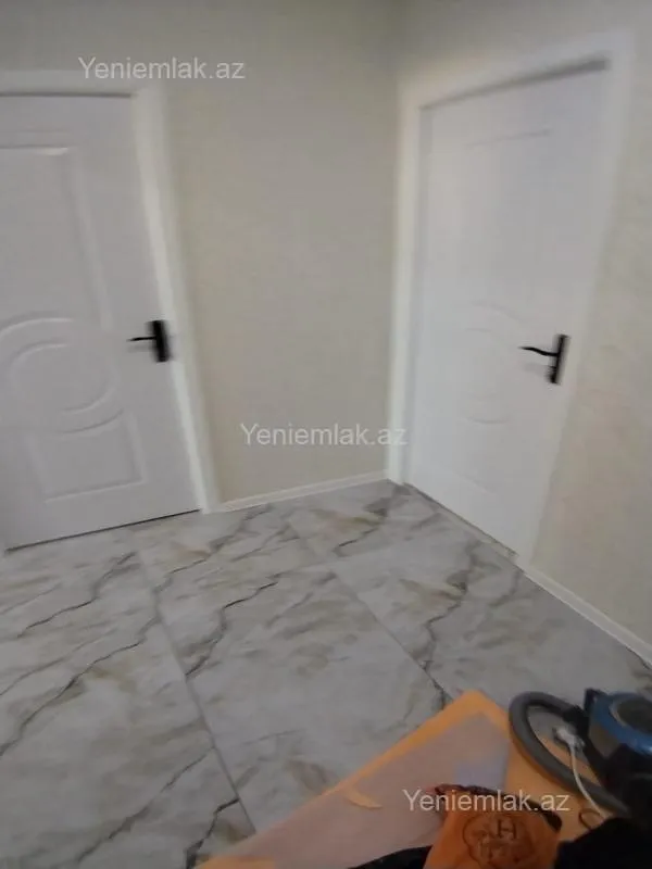 Satılır 3 otaqlı köhnə tikili 72 m²