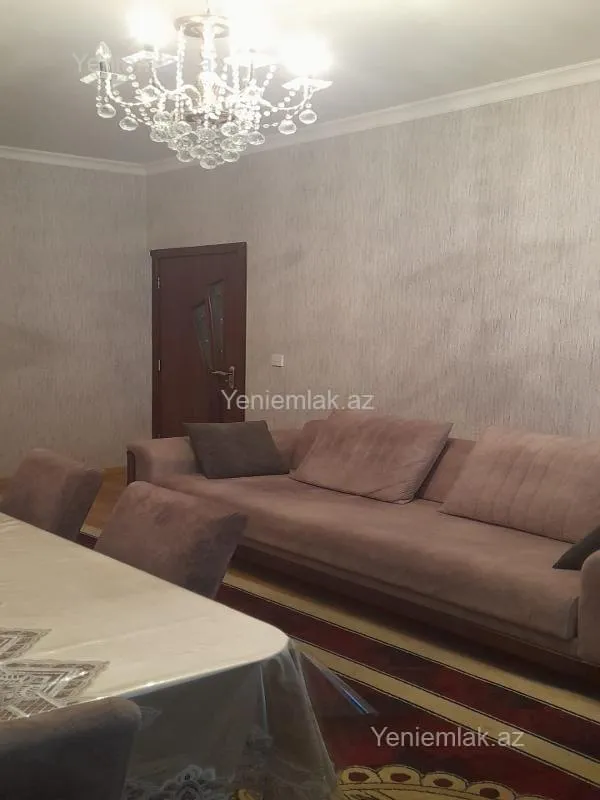 Satılır 5 otaqlı köhnə tikili 120 m²