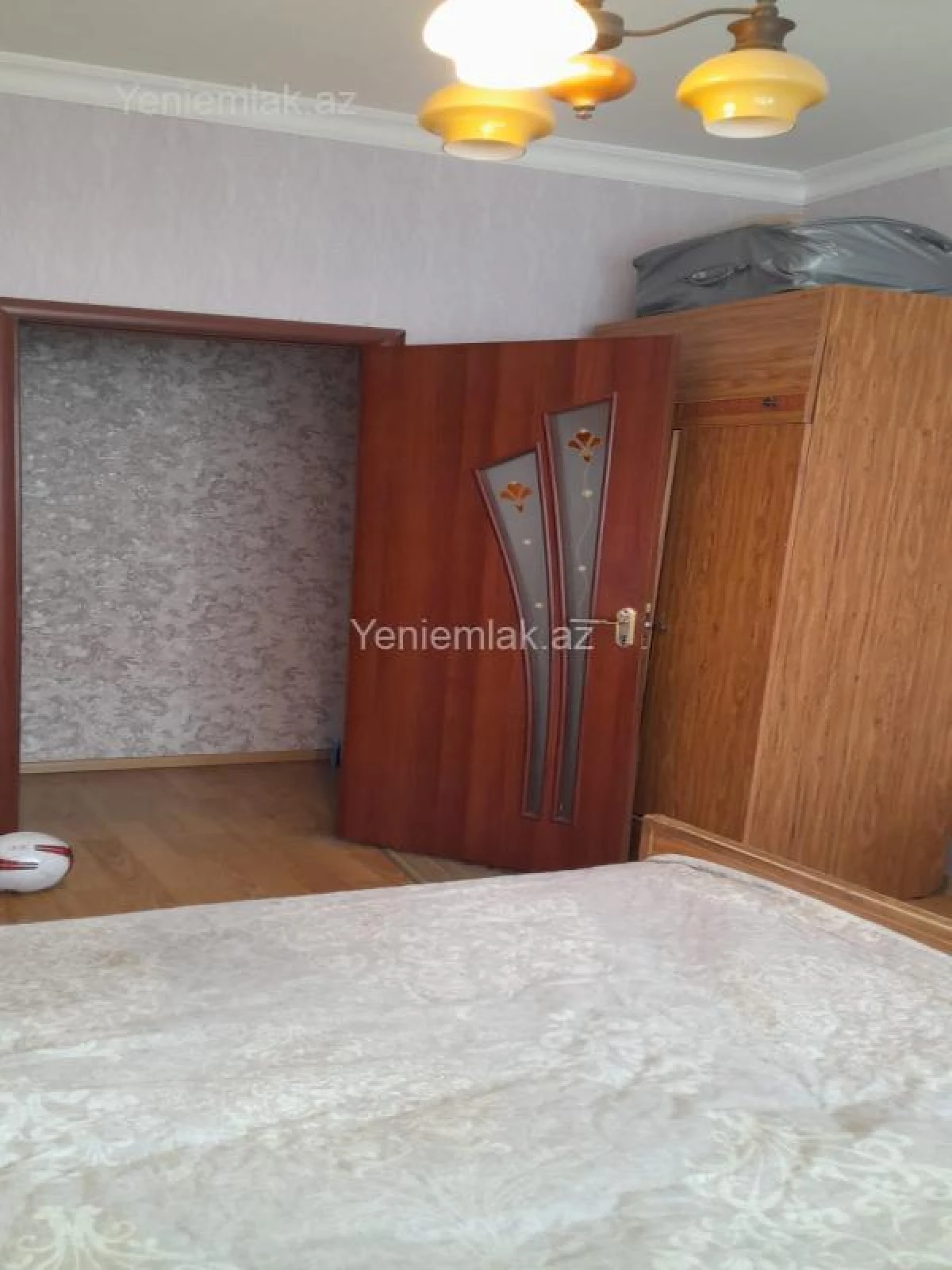 Satılır 5 otaqlı köhnə tikili 120 m²