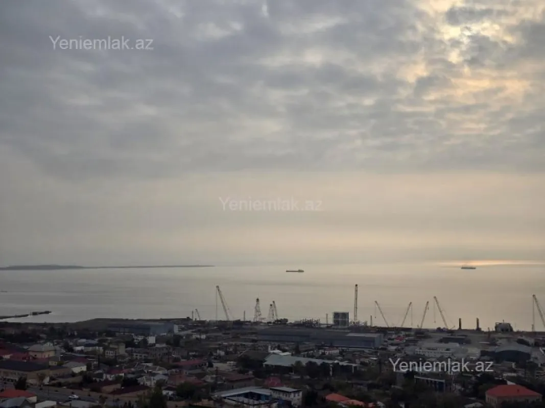 Satılır 4 otaqlı yeni tikili 150 m²