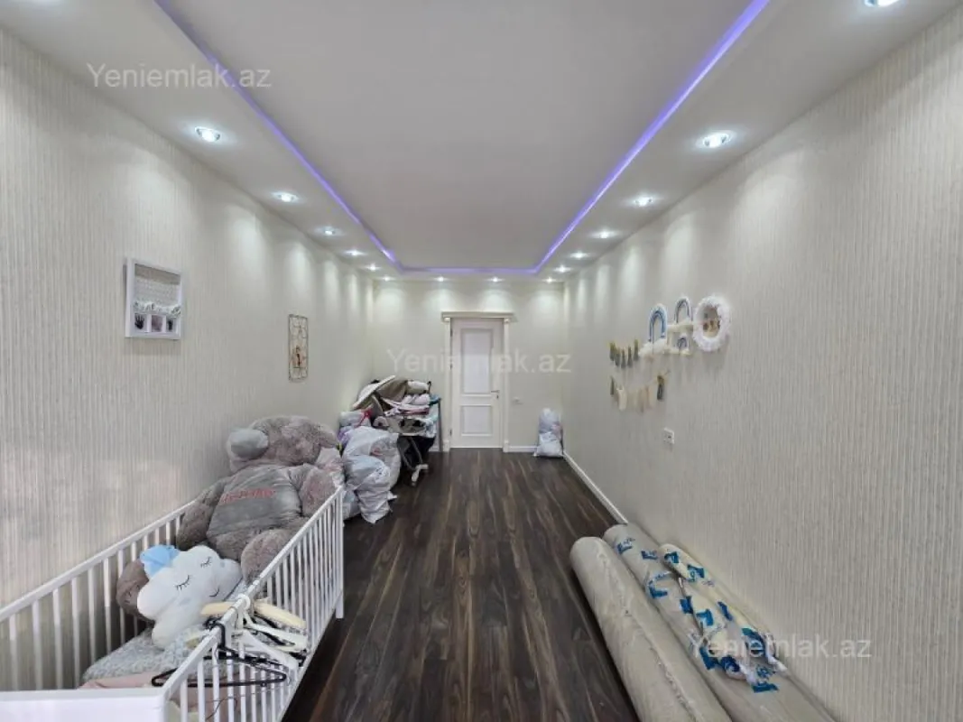 Satılır 4 otaqlı yeni tikili 150 m²