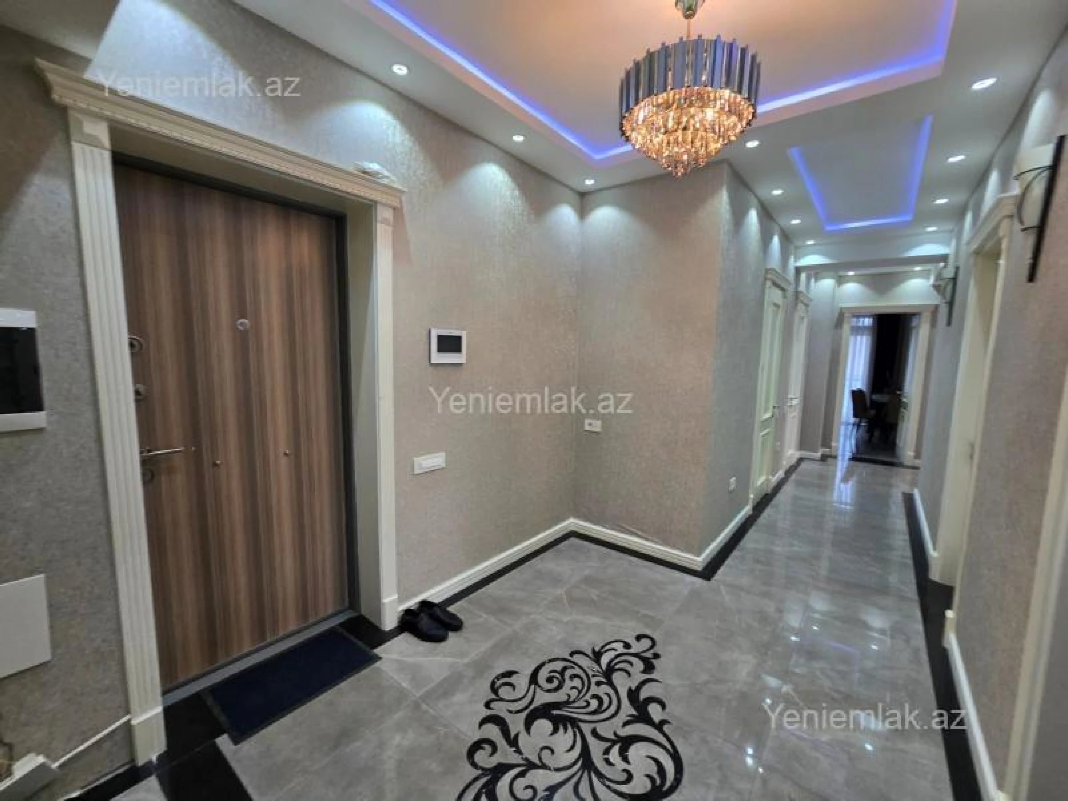 Satılır 4 otaqlı yeni tikili 150 m²