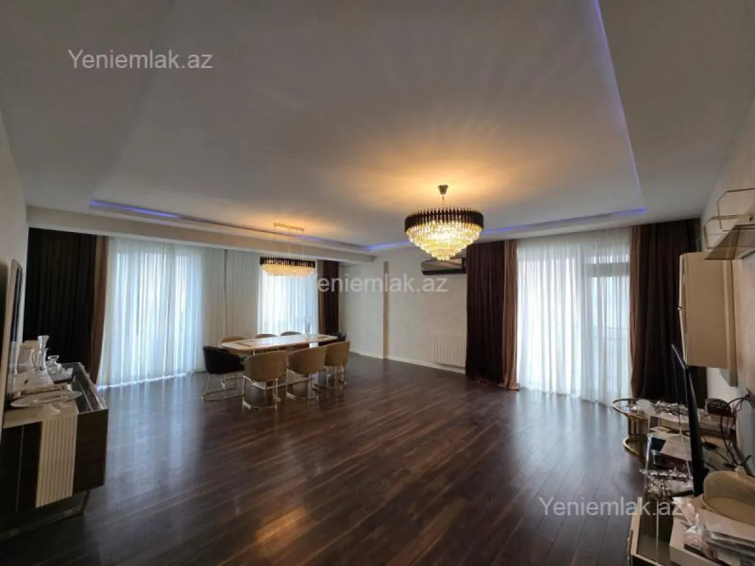 Satılır 4 otaqlı yeni tikili 150 m²