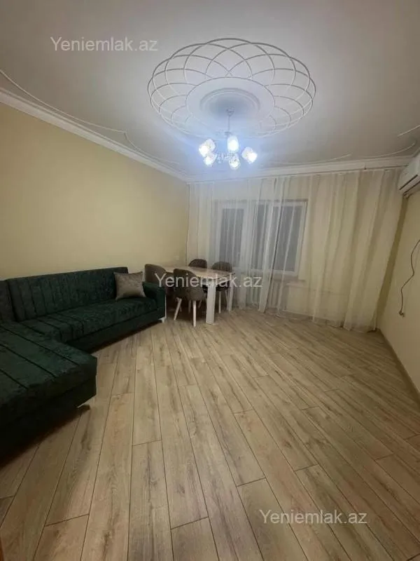 Satılır 2 otaqlı köhnə tikili 65 m²