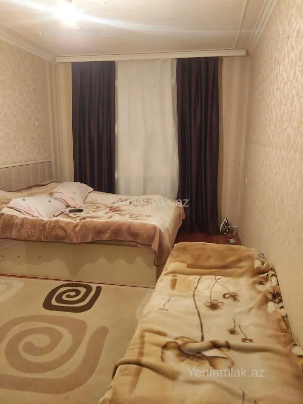 Satılır 2 otaqlı köhnə tikili 72 m²