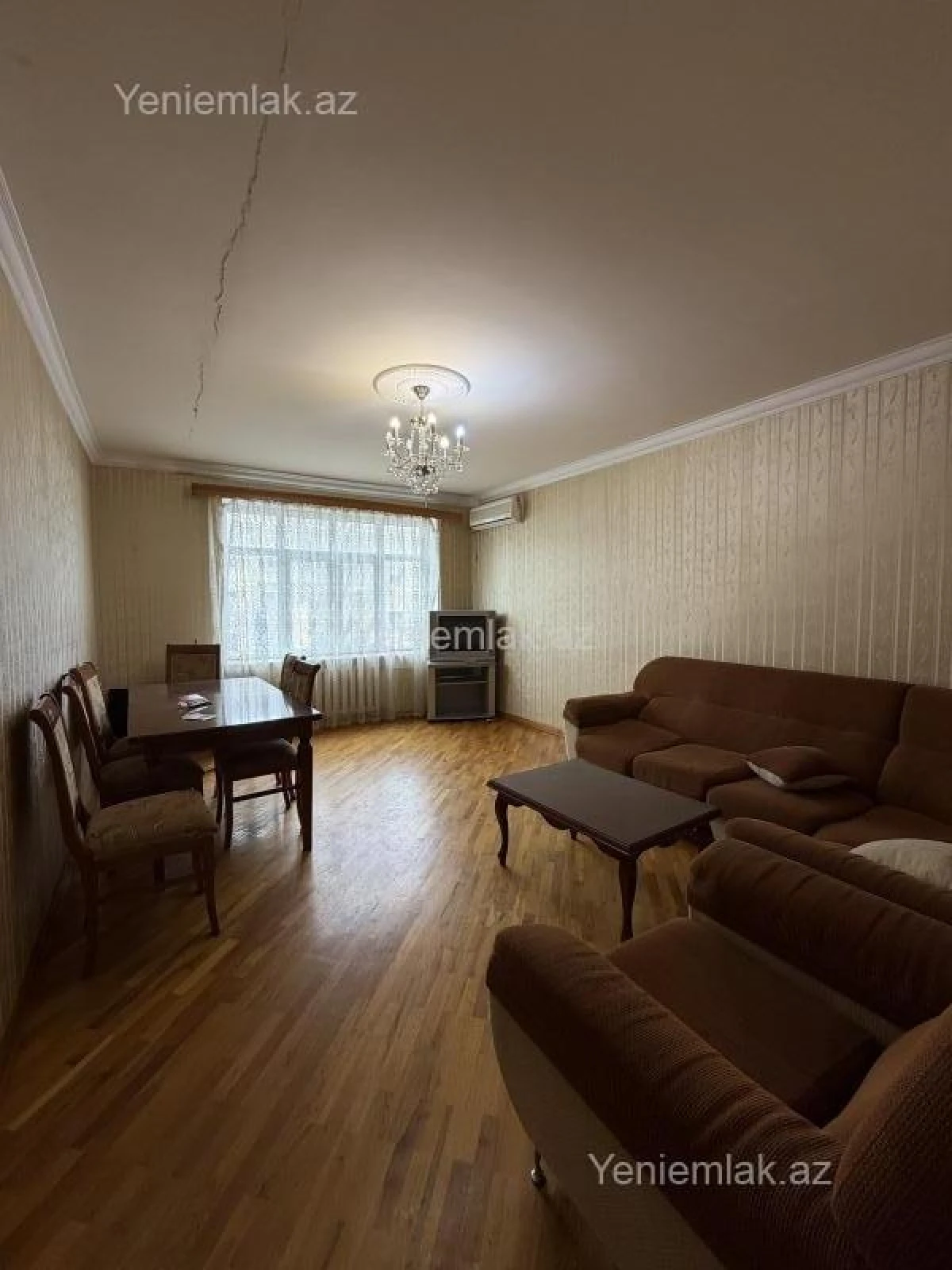 Satılır 2 otaqlı köhnə tikili 55 m²