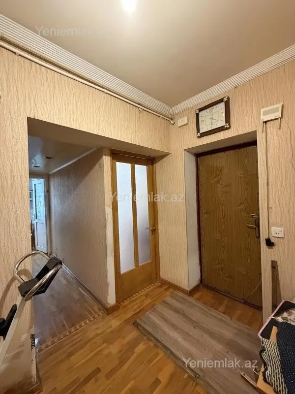 Satılır 2 otaqlı köhnə tikili 55 m²