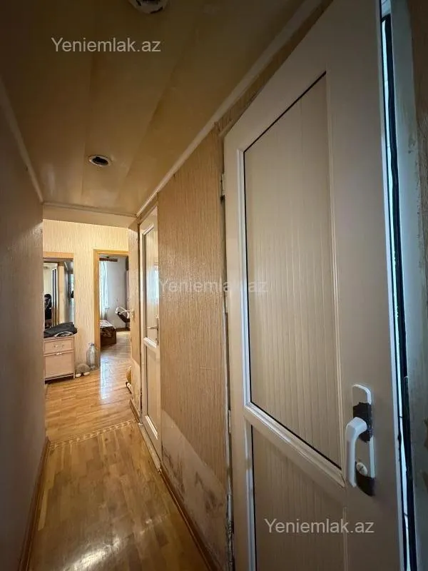 Satılır 2 otaqlı köhnə tikili 55 m²