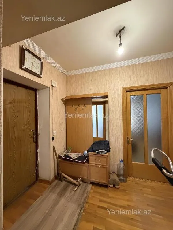 Satılır 2 otaqlı köhnə tikili 55 m²