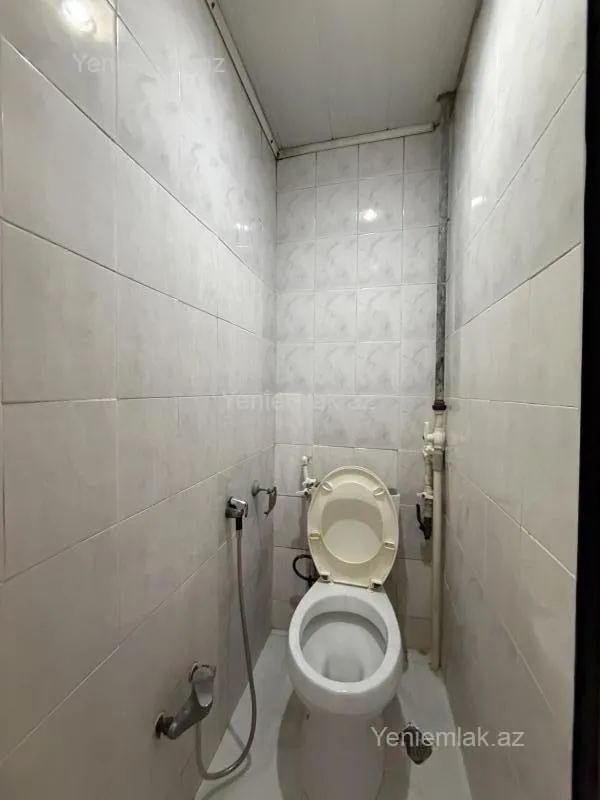 Satılır 2 otaqlı köhnə tikili 55 m²
