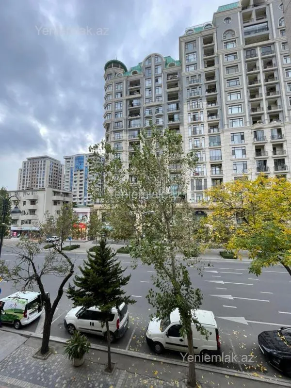 Satılır 3 otaqlı köhnə tikili 65 m²