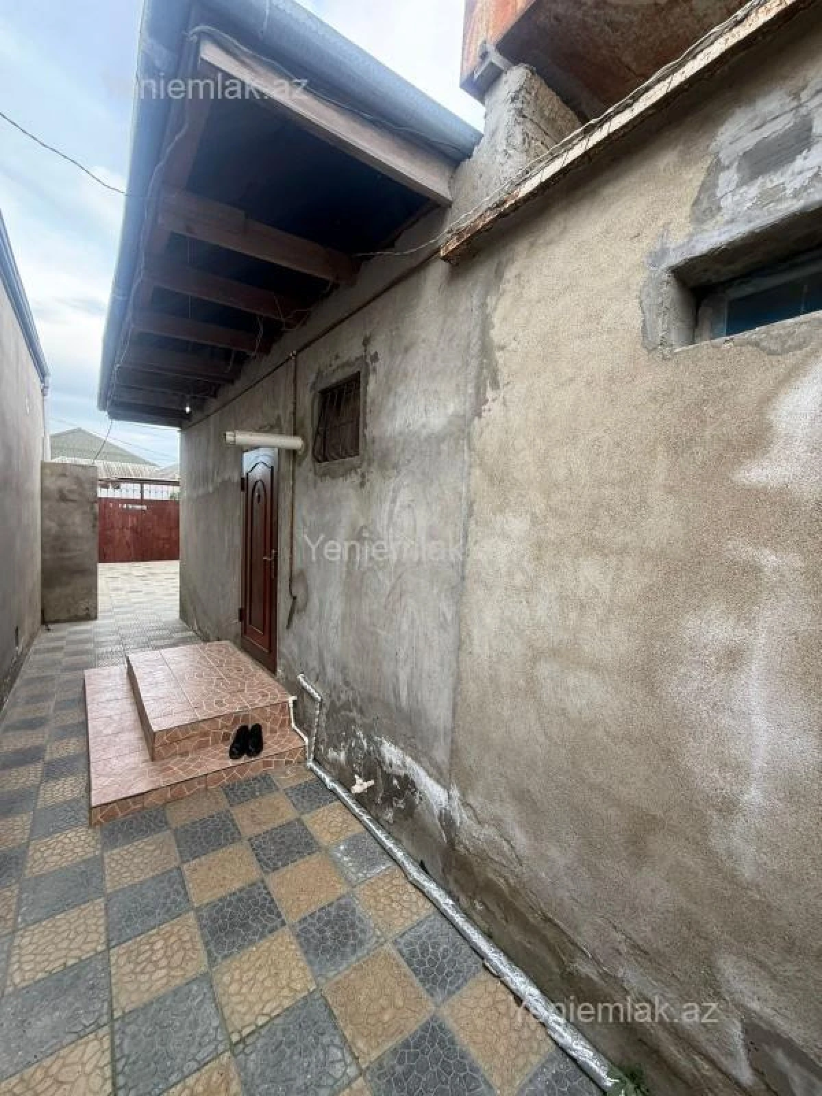 Satılır 4 otaqlı həyət evi 125 m²