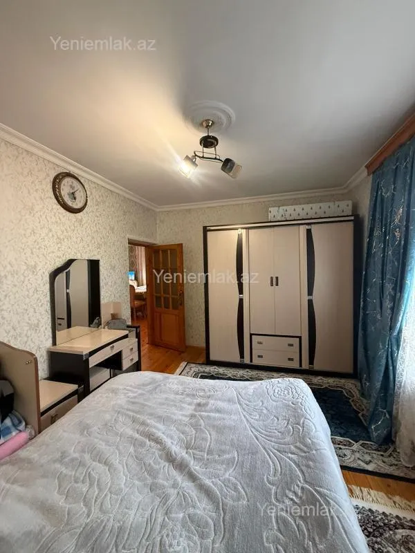 Satılır 4 otaqlı həyət evi 125 m²