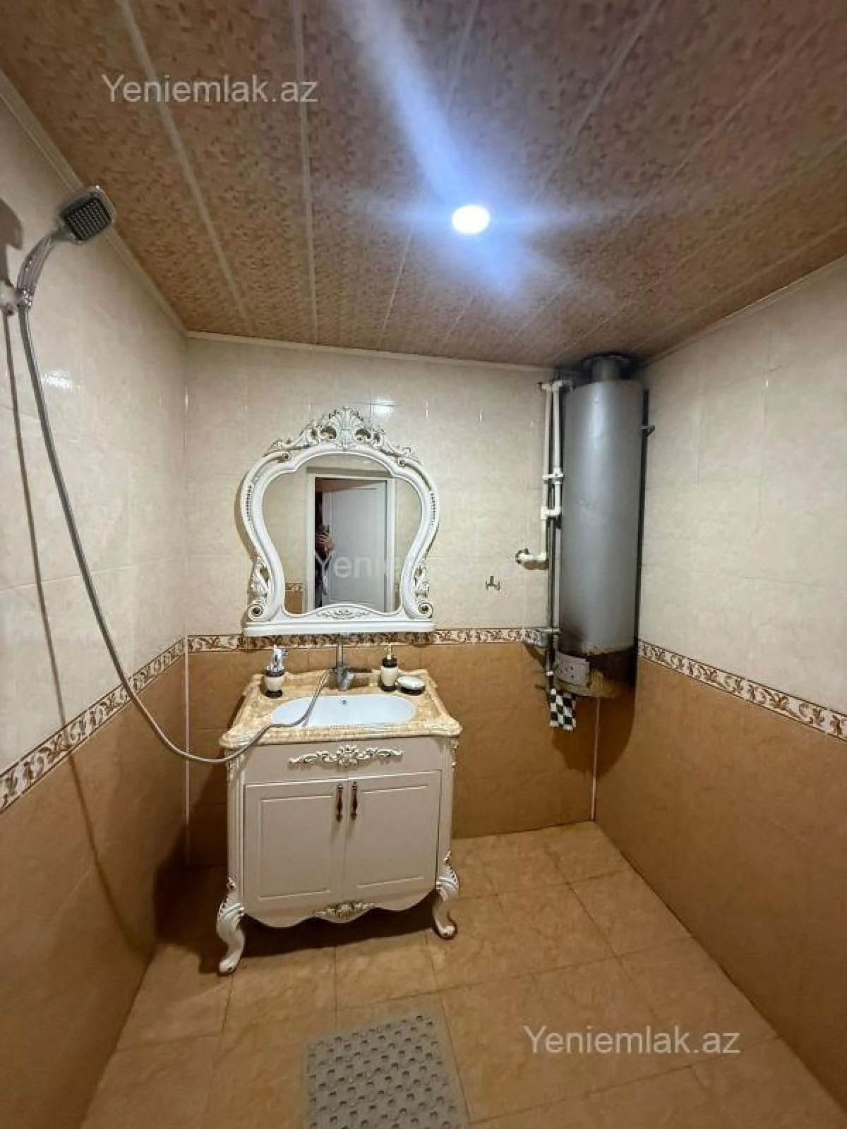 Satılır 4 otaqlı həyət evi 125 m²