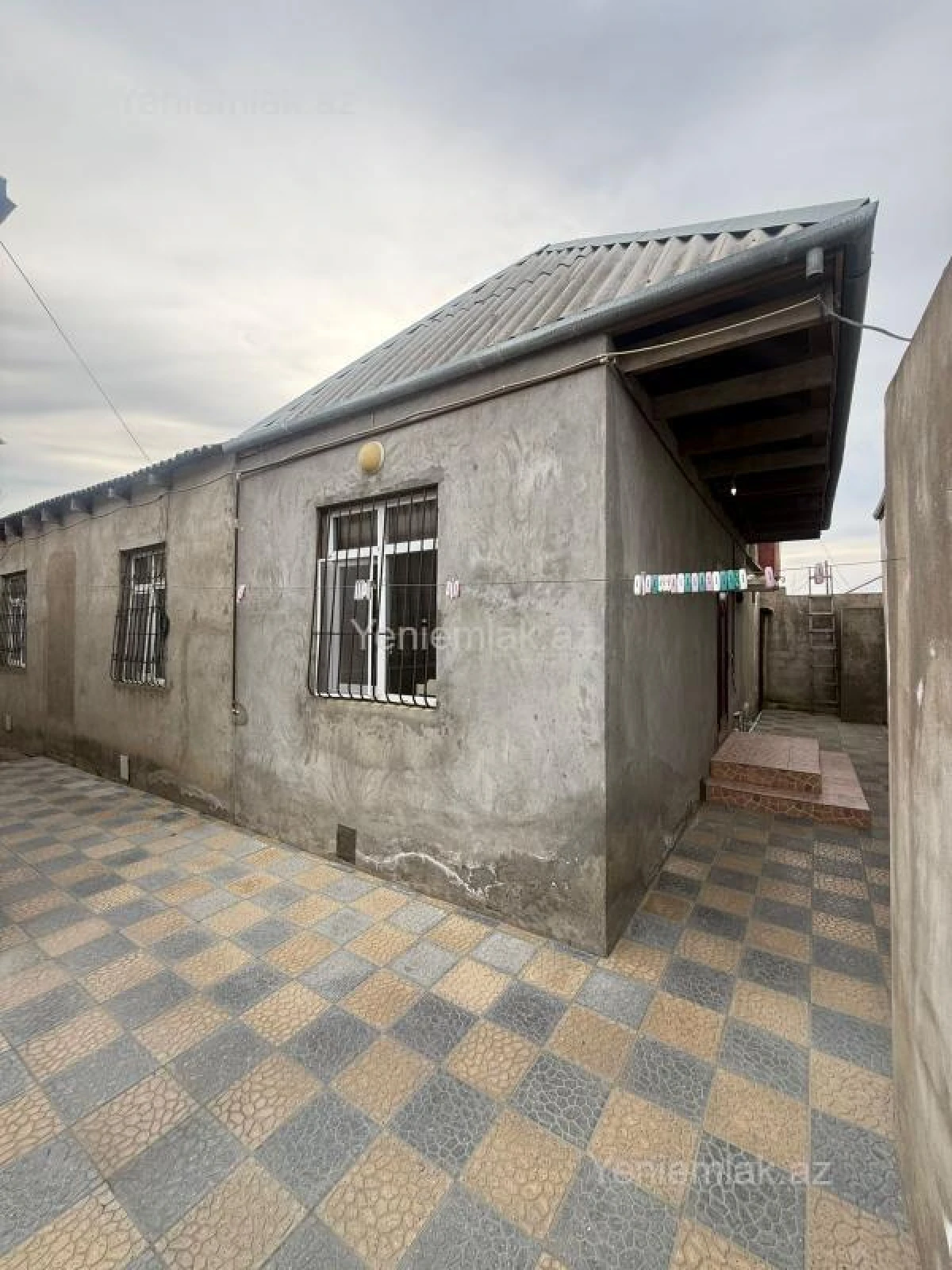 Satılır 4 otaqlı həyət evi 125 m²