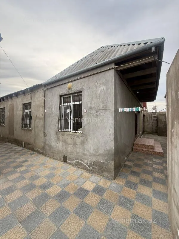 Satılır 4 otaqlı həyət evi 125 m²