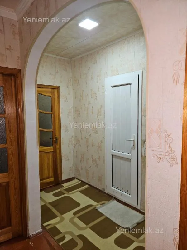 Satılır 3 otaqlı köhnə tikili 90 m²