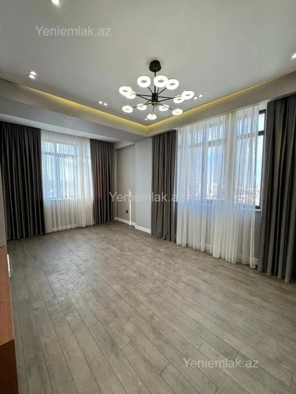Satılır 2 otaqlı yeni tikili 63 m²