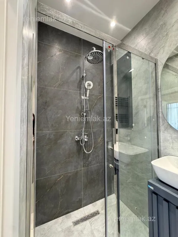 Satılır 2 otaqlı yeni tikili 63 m²