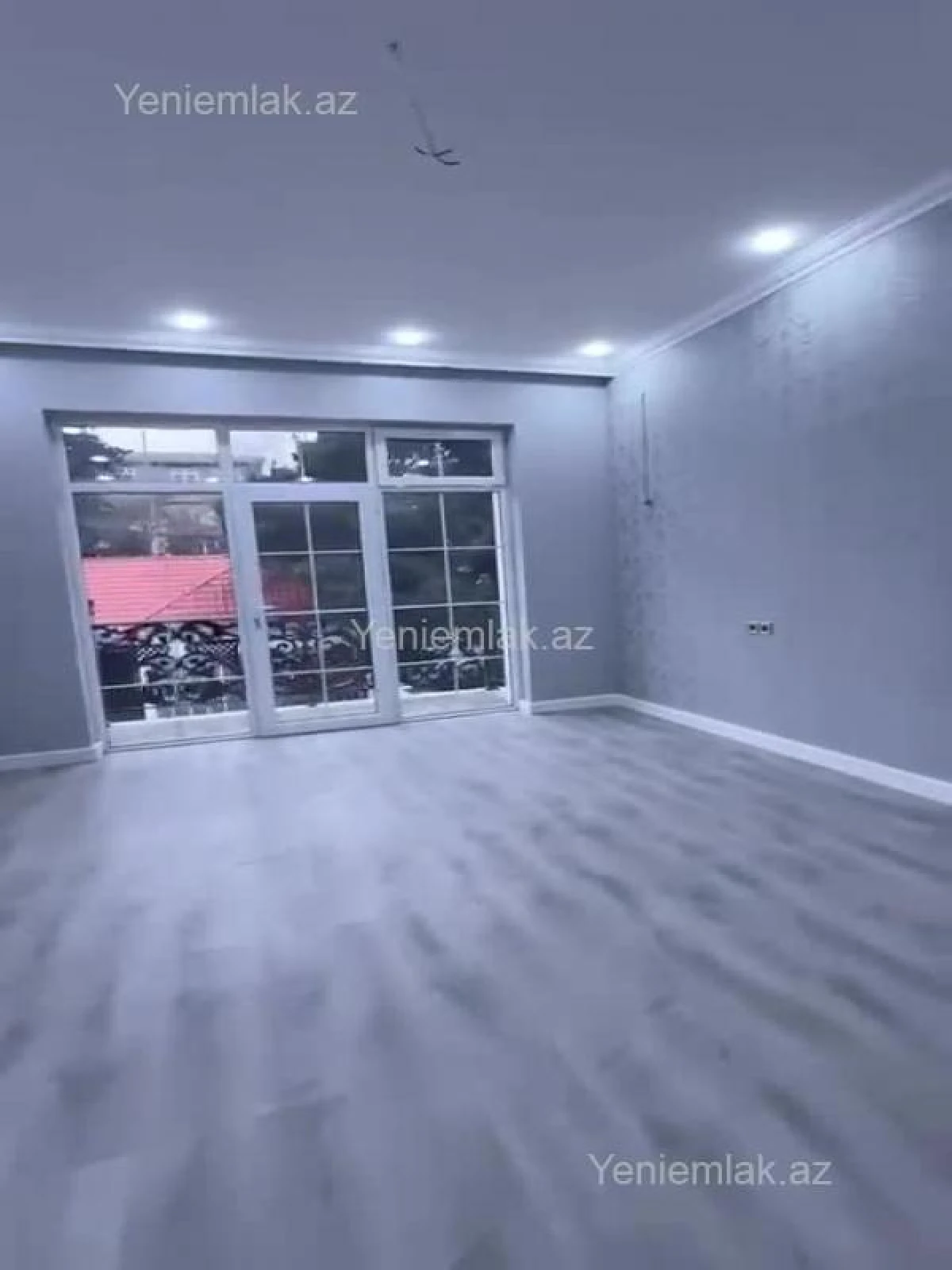 Satılır 6 otaqlı həyət evi 350 m²