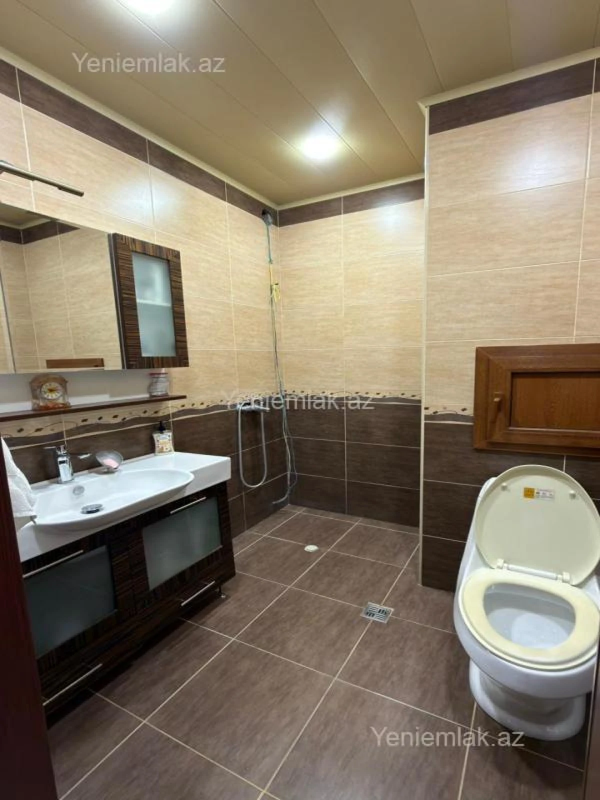 Satılır 3 otaqlı köhnə tikili 80 m²