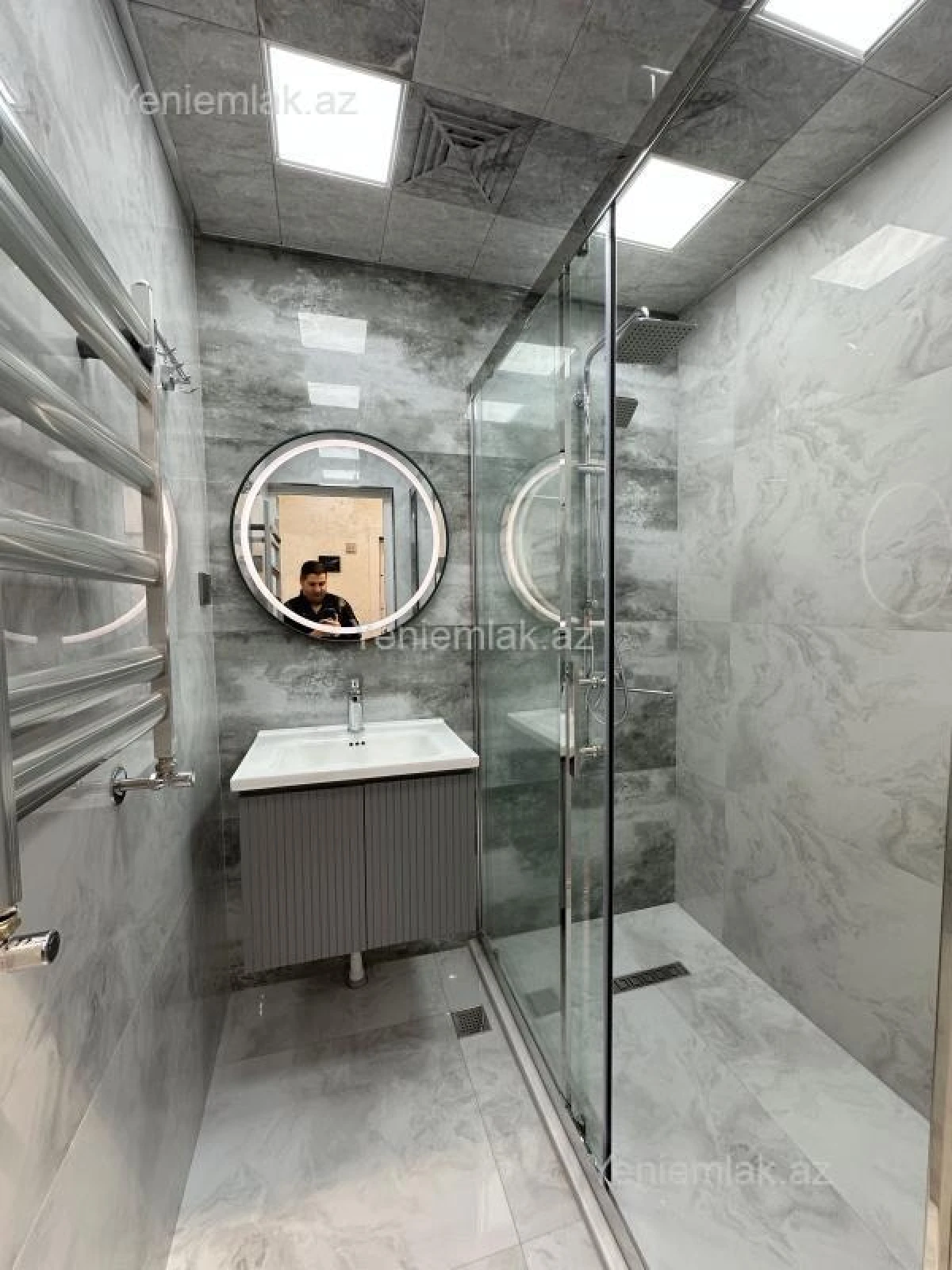 Satılır 2 otaqlı köhnə tikili 60 m²