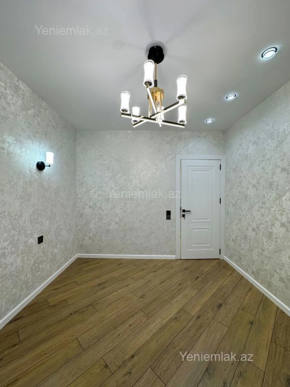 Satılır 2 otaqlı köhnə tikili 60 m²