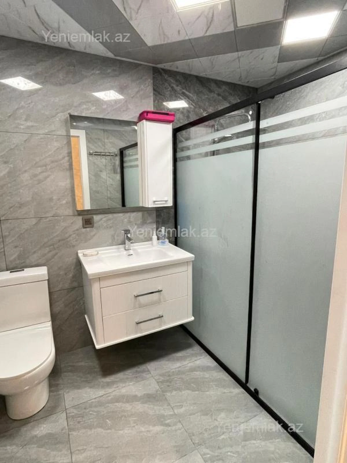 Satılır 3 otaqlı yeni tikili 67 m²