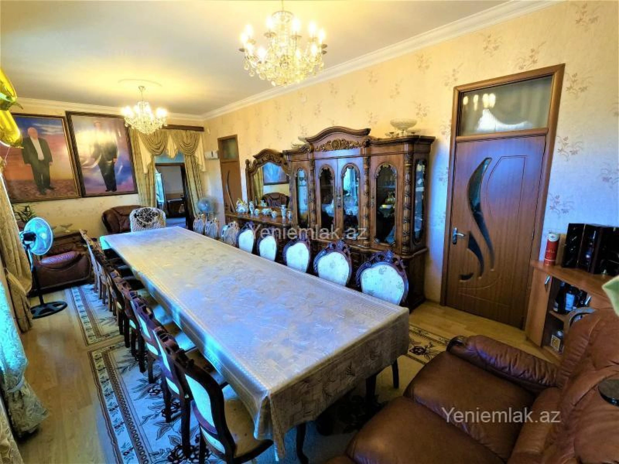 Satılır 8 otaqlı həyət evi 300 m²