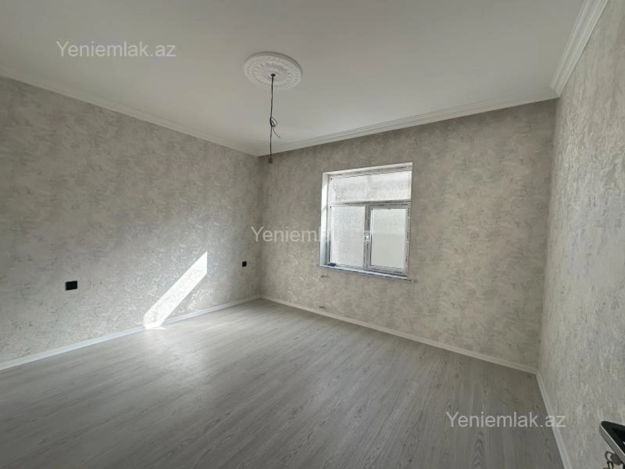 Satılır 4 otaqlı həyət evi 120 m²