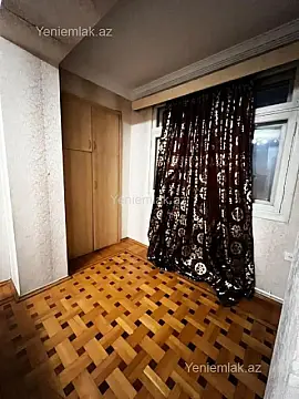 Satılır 3 otaqlı köhnə tikili 90 m²