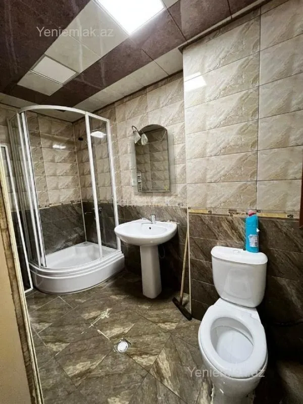 Satılır 3 otaqlı köhnə tikili 90 m²