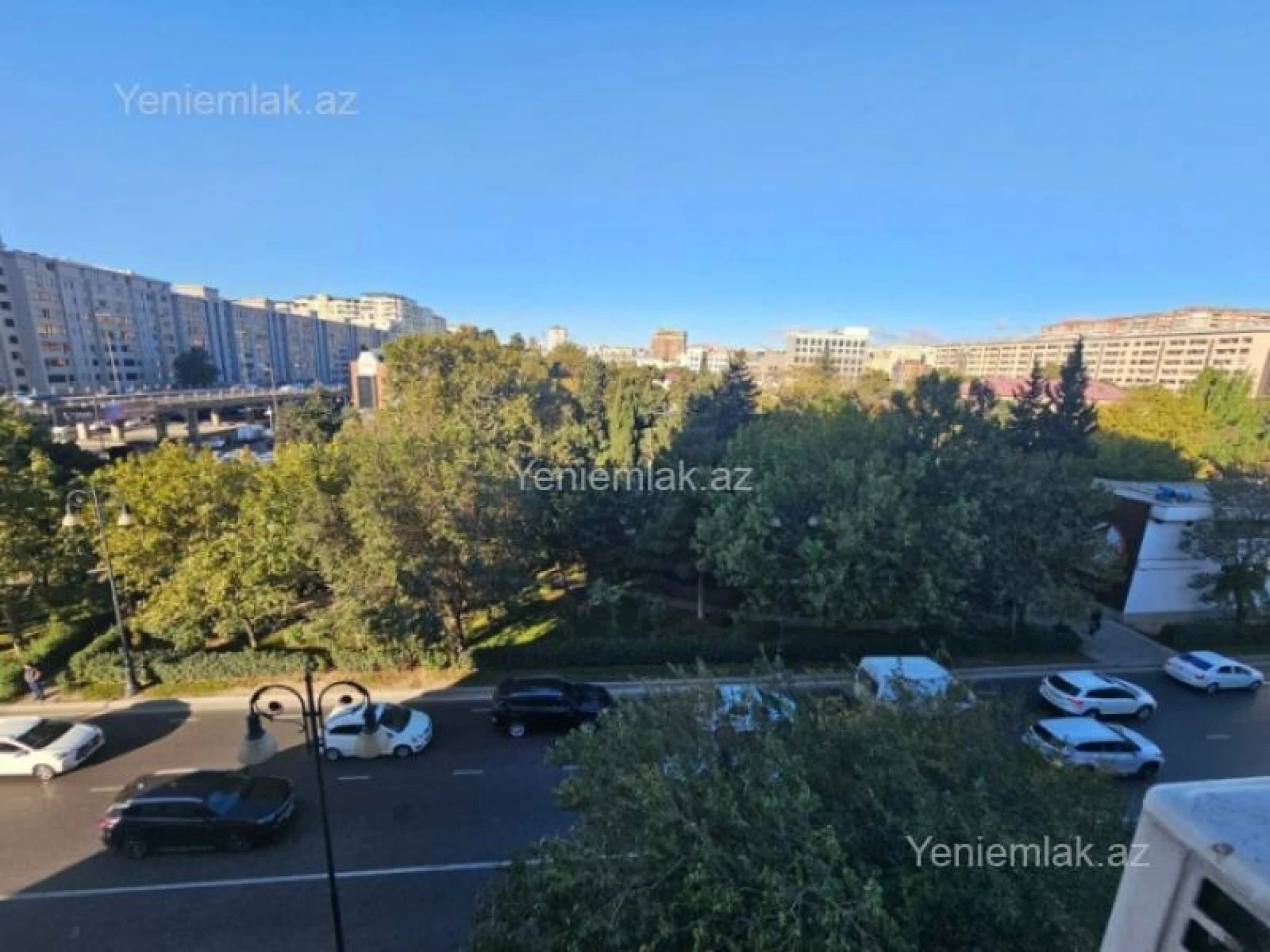 Satılır 3 otaqlı köhnə tikili 90 m²