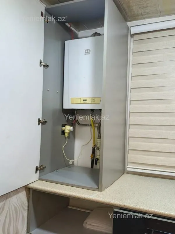 Satılır 1 otaqlı köhnə tikili 40 m²