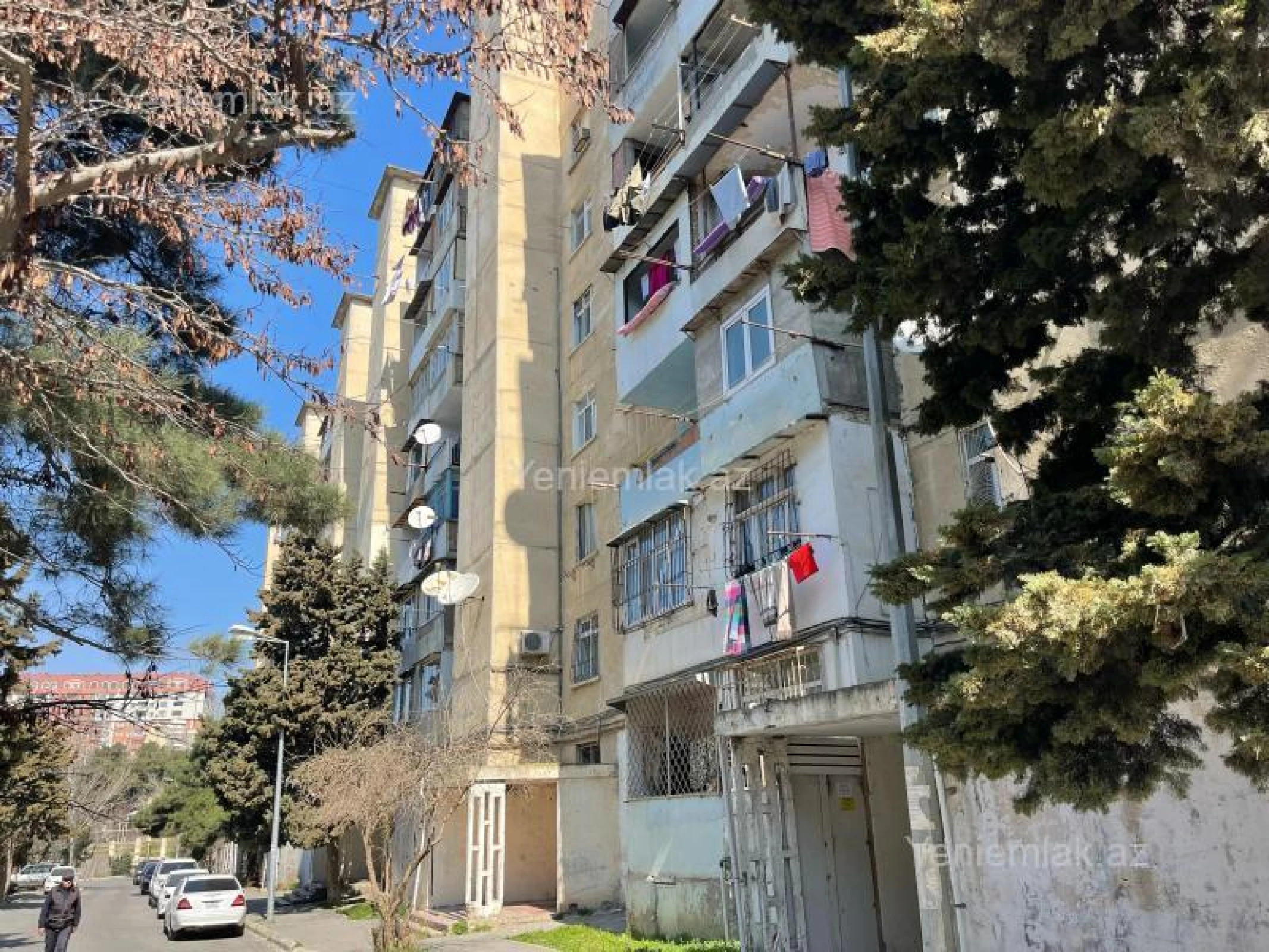Satılır 5 otaqlı köhnə tikili 120 m²